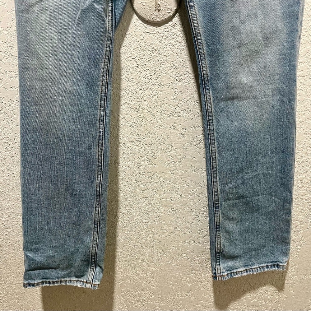 Abercrombie & Fitch NWT The 90’s Slim Straight High Rise Medium Fray Hem Jeans - Picture 6 of 15